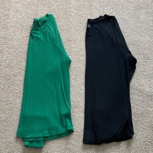 Aerie Green and Black Ribbed Long Sleeve Tops Size Medium